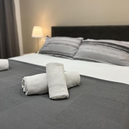 Apartamenticos Plaza Las Armas III Saragosse Extérieur photo
