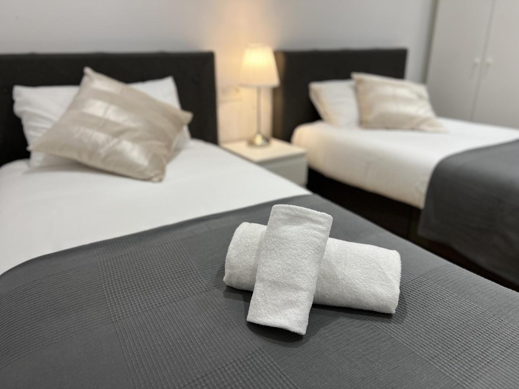 Apartamenticos Plaza Las Armas III Saragosse Extérieur photo